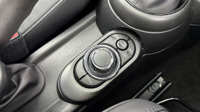 MINI Cooper 1.5 C Exclusive 3dr Auto Petrol Hatchback